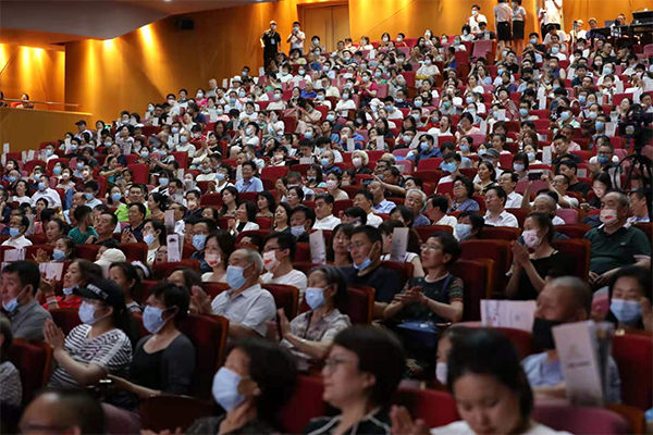 舞台剧《永乐宫纪事》在山西大剧院首演 再现永乐宫壁画搬迁的艰辛