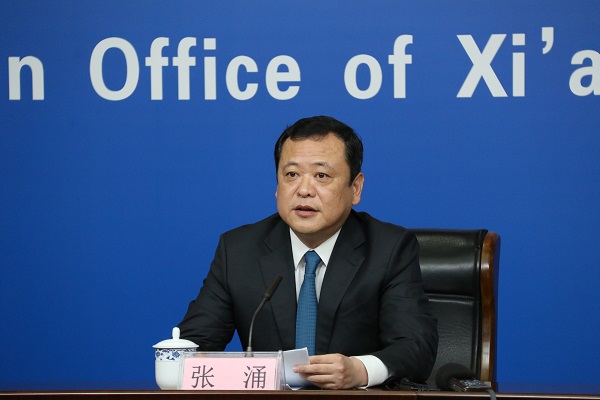 莲湖区委书记张涌介绍莲湖区经济社会发展情况(央广网发 莲湖区供图)