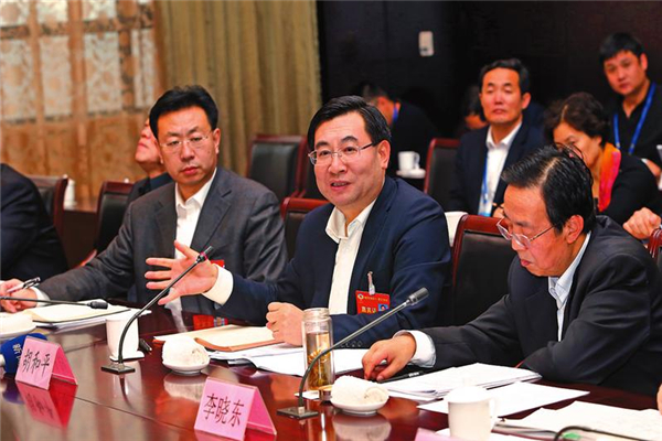 胡和平参加榆林代表团审议:转型发展不停步 追赶超越加油干
