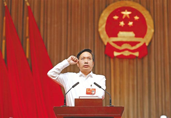 陕西省十三届人大四次会议在西安举行 刘国中当选陕西省十三届人大