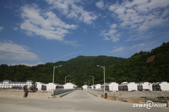 引汉济渭佛坪石墩河老镇将沉入库底 新镇已建成