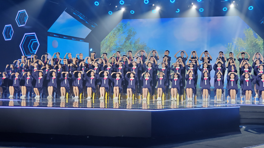 西安高新区庆祝建党100周年文艺晚会举行