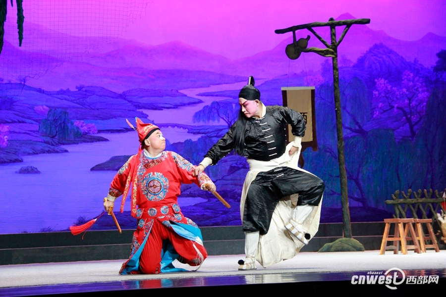 秦腔新编历史剧《金麒麟》在易俗大剧院上演