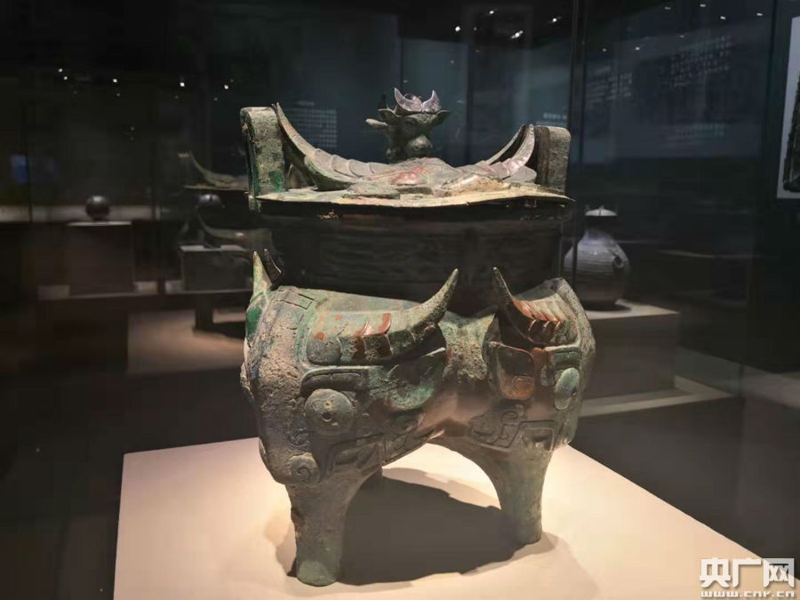 首都博物馆镇馆之宝伯矩鬲亮相燕国历史文化展