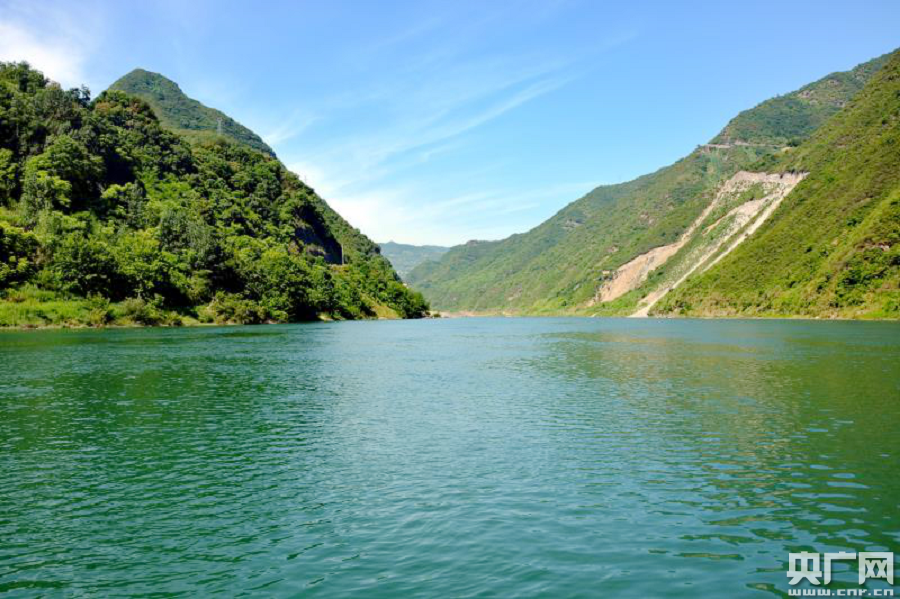 陕西白河:夯实"河长制"打造水清景美"秦楚边城"