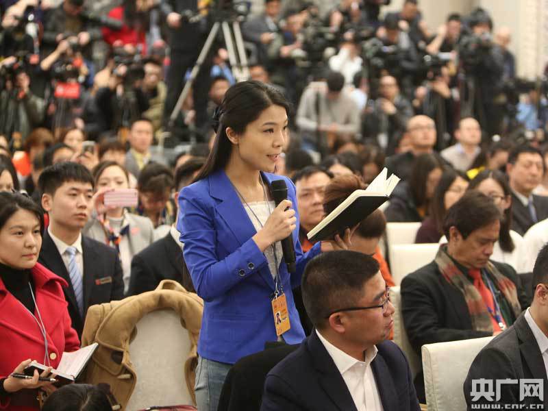 全国政协首场新闻发布会召开聚焦18个热点问题