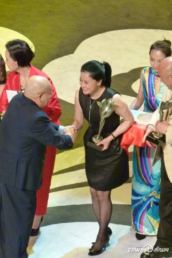 《带灯》之后又演火了秦腔《锁麟囊》 李君梅白玉兰奖二度绽放