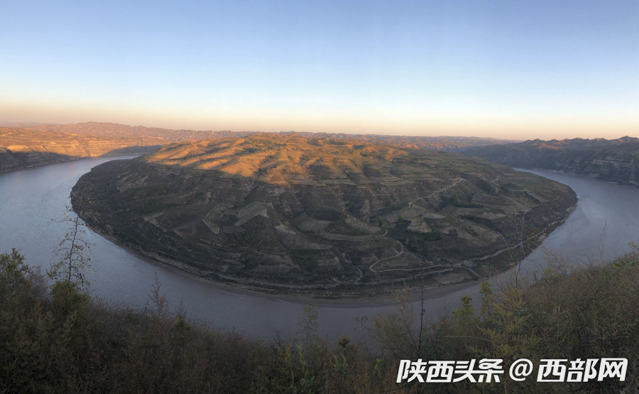 清涧有个"曲流群"宝库 黄河在此拐了两个360度大弯