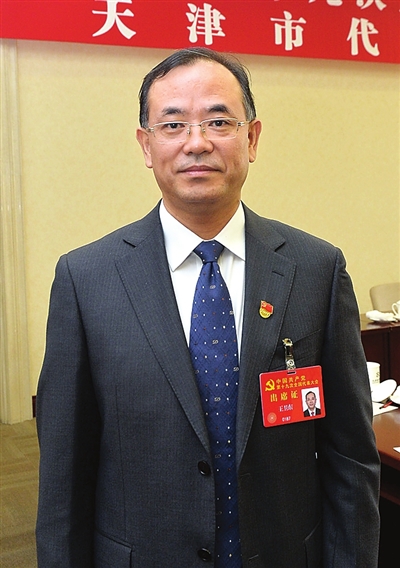 今日天津  贾凤山代表   优化结构激活优势 实现首善之"为"   "以首善