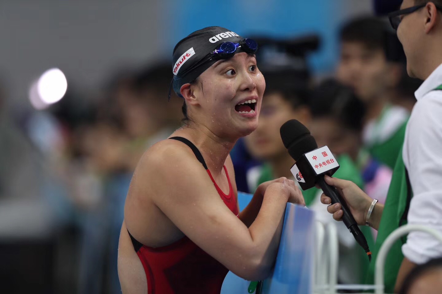 傅园慧首秀表情包来了