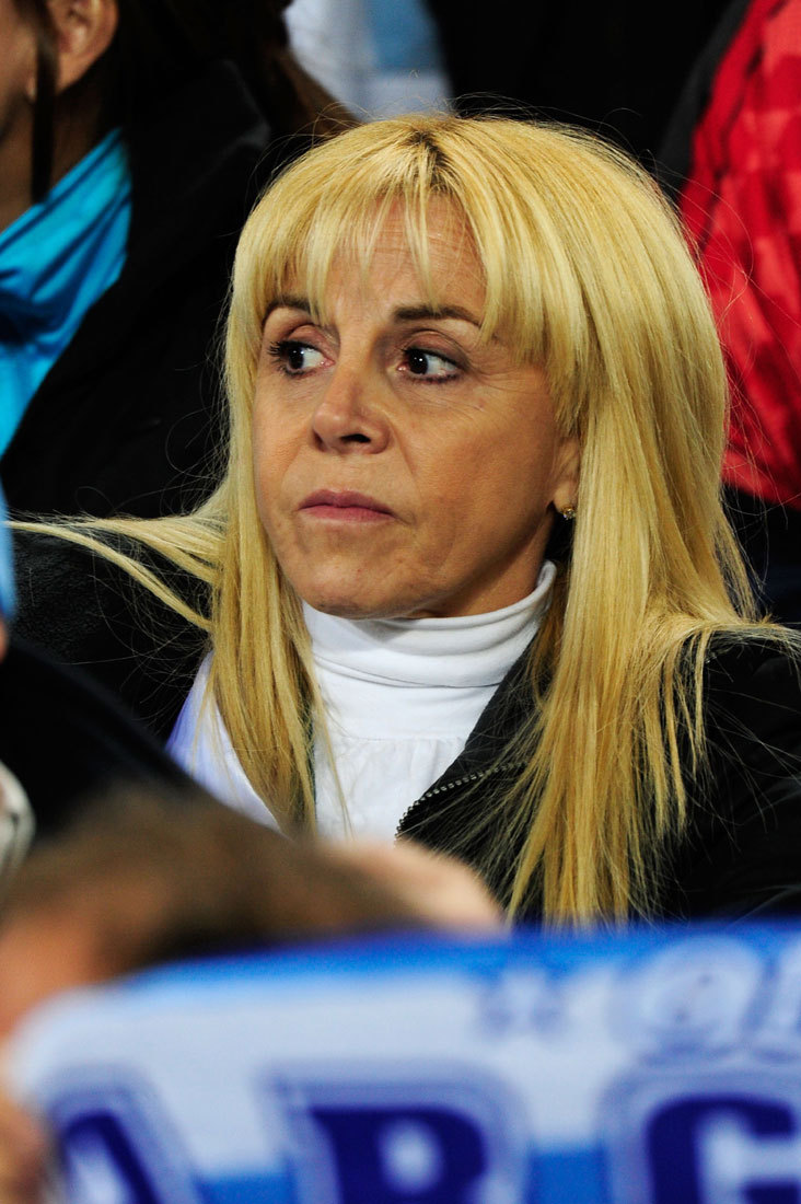 马拉多纳前妻为阿根廷加油