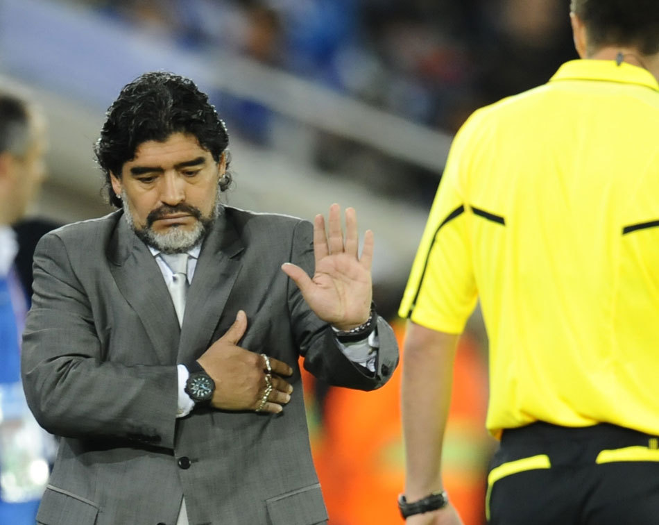 马拉多纳世界杯经典表情