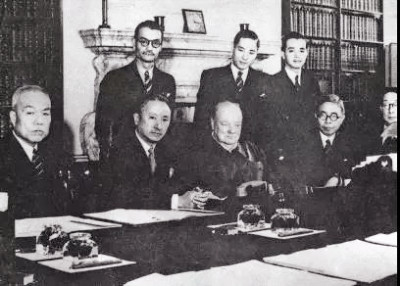 巴黎和会期间中国代表团与丘吉尔会面