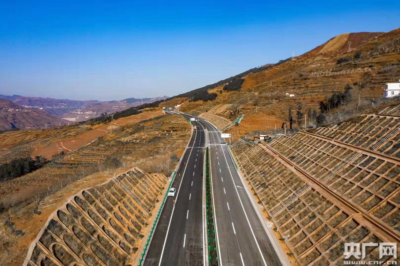 都香高速公路建设者与云南音乐人联合创作并发布新歌mv