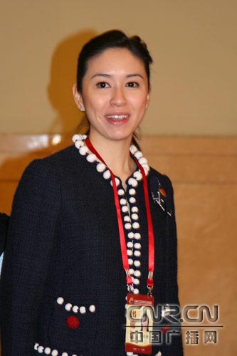 蔡依珊进入会场