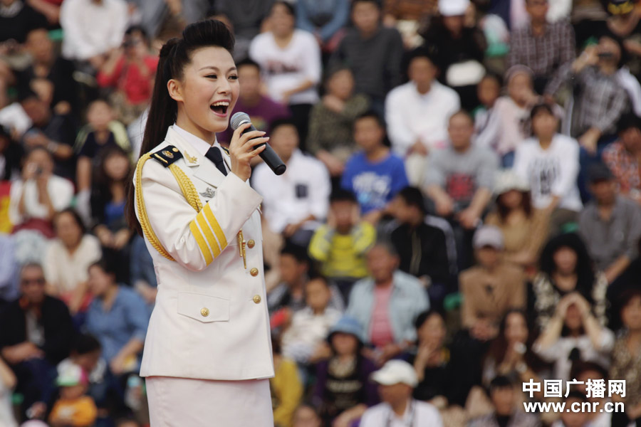 海政文工团大型文艺晚会《辉煌与忠诚》组图(一)